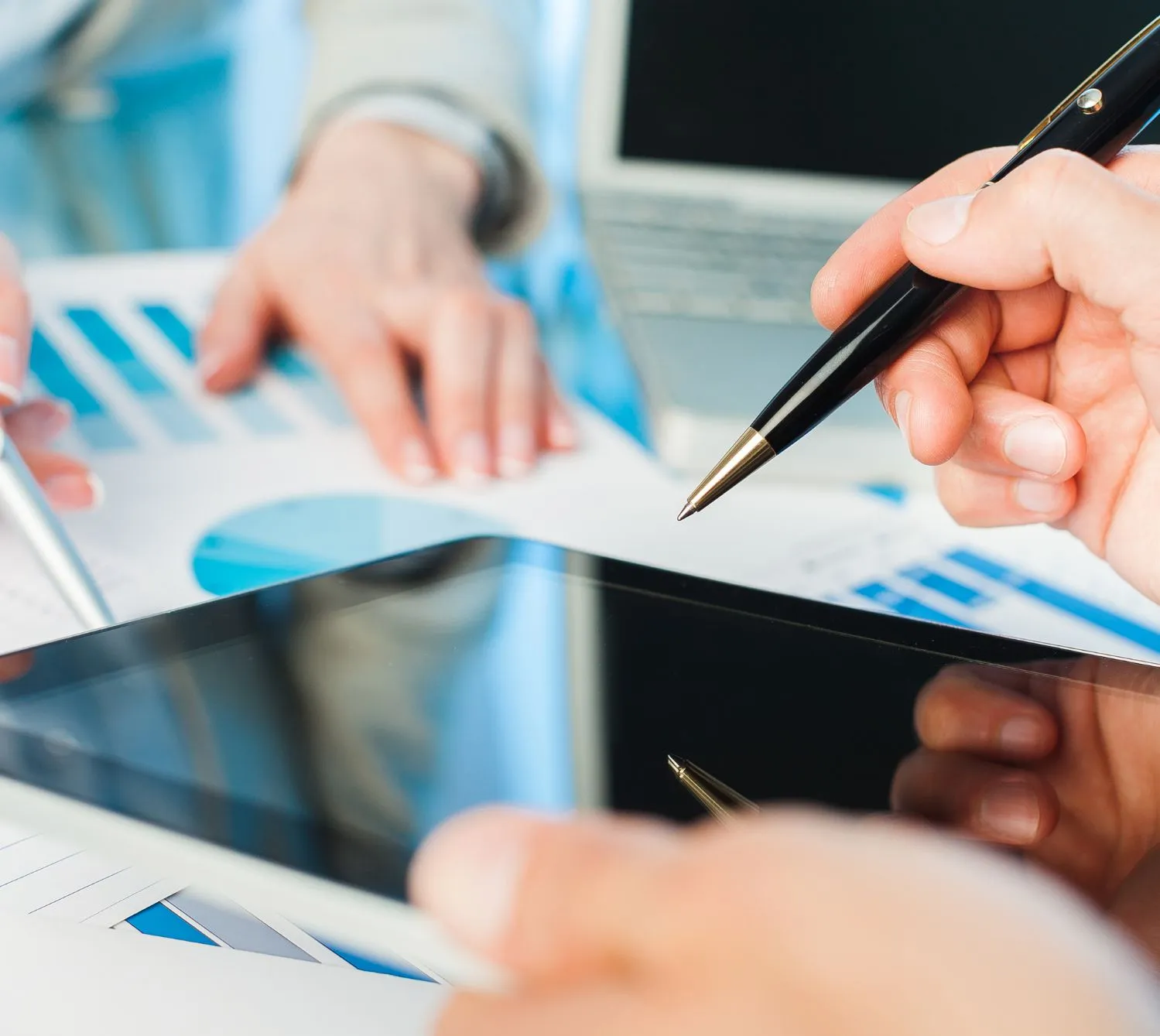 Contadores trabalhando